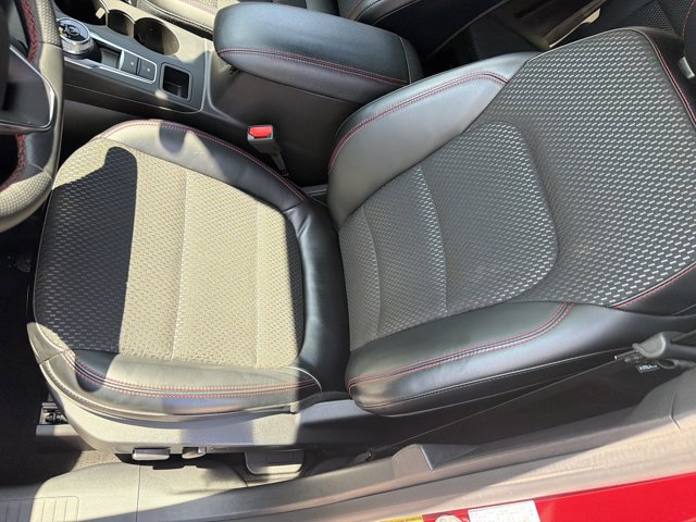 Certified 2024 Ford Escape ST-Line Select w/ Tech Pack #1 AWD/4WD image 13