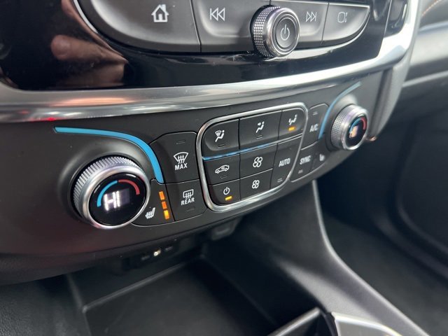 Used 2021 Chevrolet Traverse LT image 15