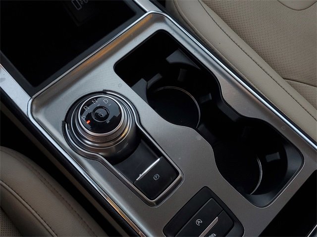 Certified 2022 Ford Edge Titanium w/ Equipment Group 301A image 27