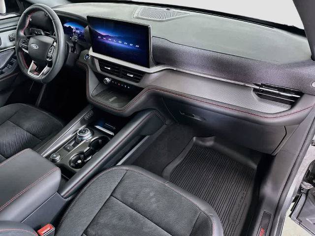 Certified 2025 Ford Explorer ST AWD/4WD image 34