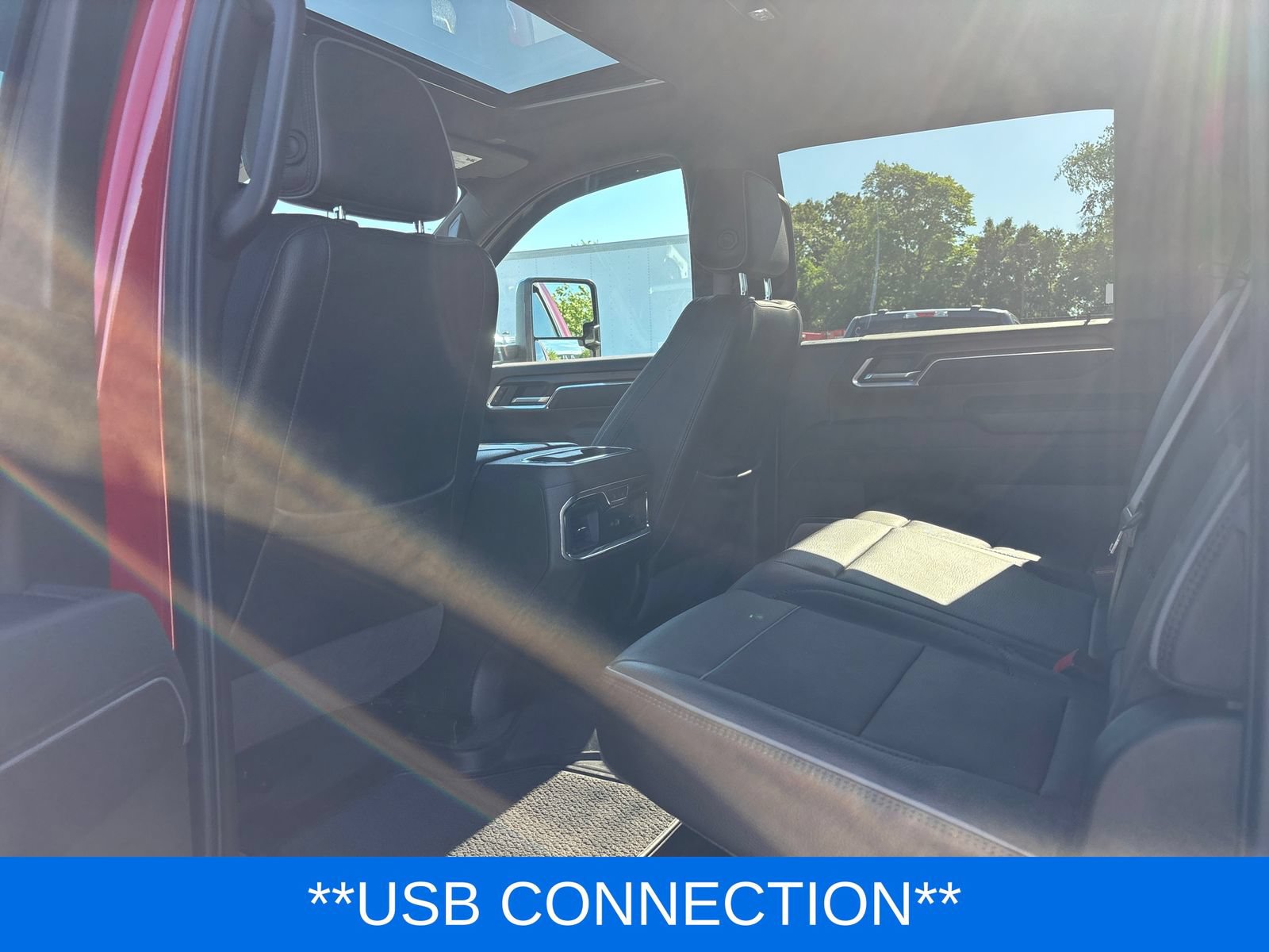 Used 2024 GMC Sierra 2500 Denali w/ Denali Reserve Package AWD/4WD image 12