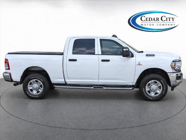 Used 2024 RAM 2500 Tradesman w/ Chrome Appearance Group AWD/4WD image 8
