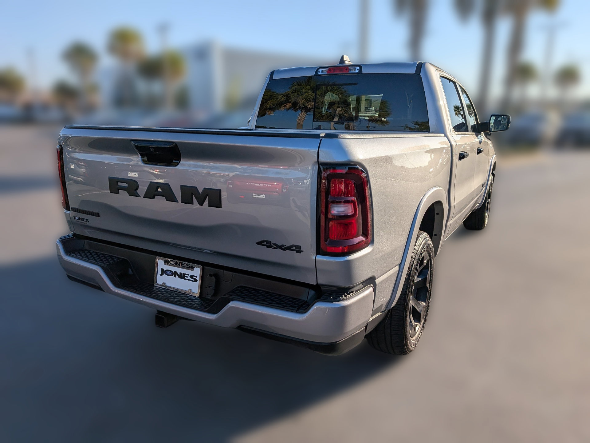 Used 2025 RAM 1500 Big Horn AWD/4WD image 3