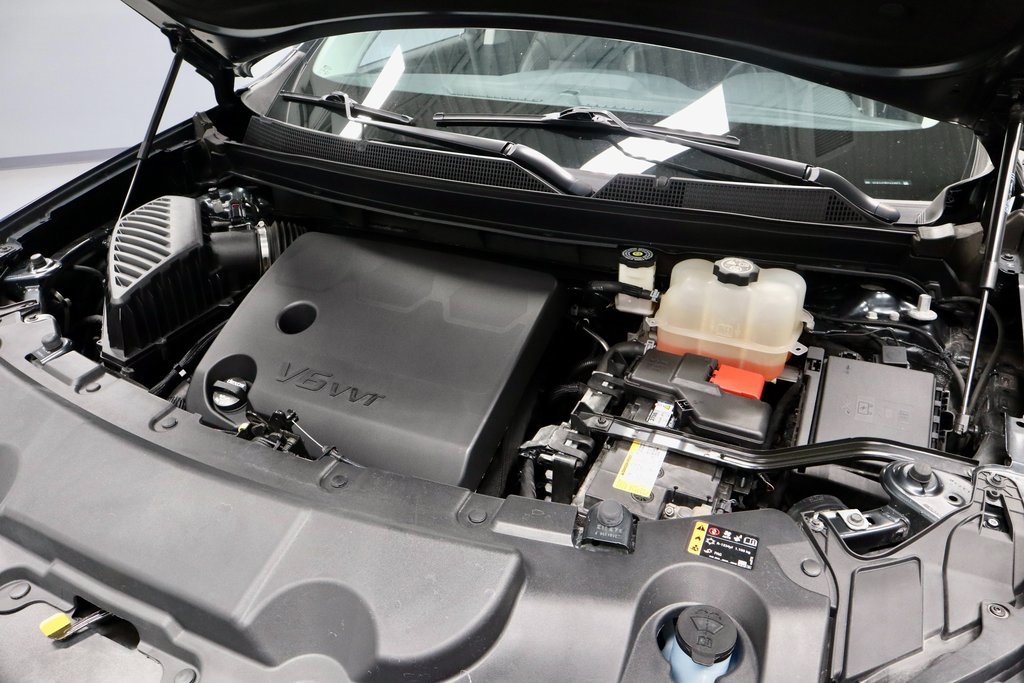 Used 2021 Chevrolet Traverse RS w/ LPO, Cargo Package image 16