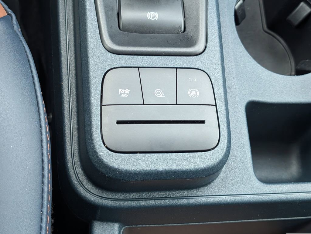 Certified 2023 Ford Maverick Lariat w/ Lariat Luxury Package image 25