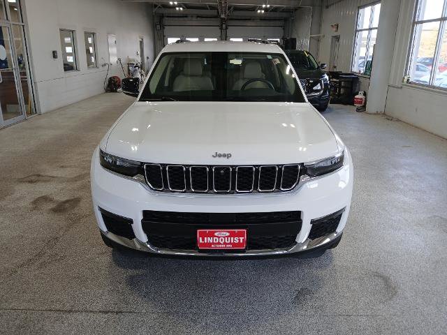 Used 2022 Jeep Grand Cherokee L Limited w/ Luxury Tech Group II image 3