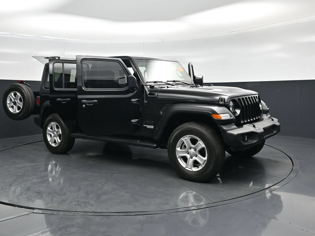 Used 2021 Jeep Wrangler Unlimited Sport AWD/4WD image 32