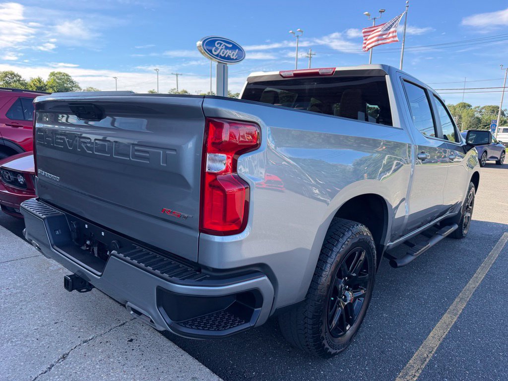 Used 2025 Chevrolet Silverado 1500 RST AWD/4WD image 6