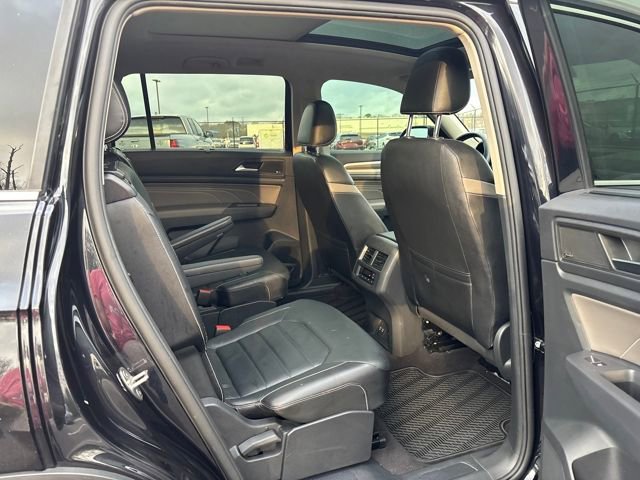 Used 2021 Volkswagen Atlas SEL Premium image 10