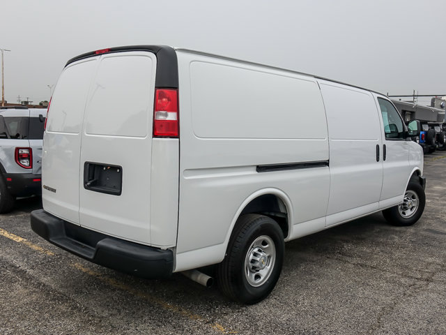 Used 2024 Chevrolet Express 2500 Extended w/ Driver Convenience Package RWD image 8