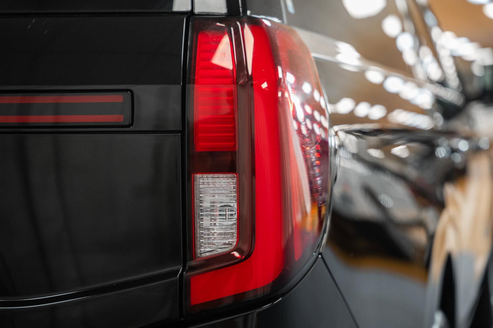 Certified 2025 Ford Expedition Max Platinum image 7