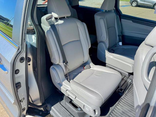 Used 2023 Honda Odyssey Touring image 23