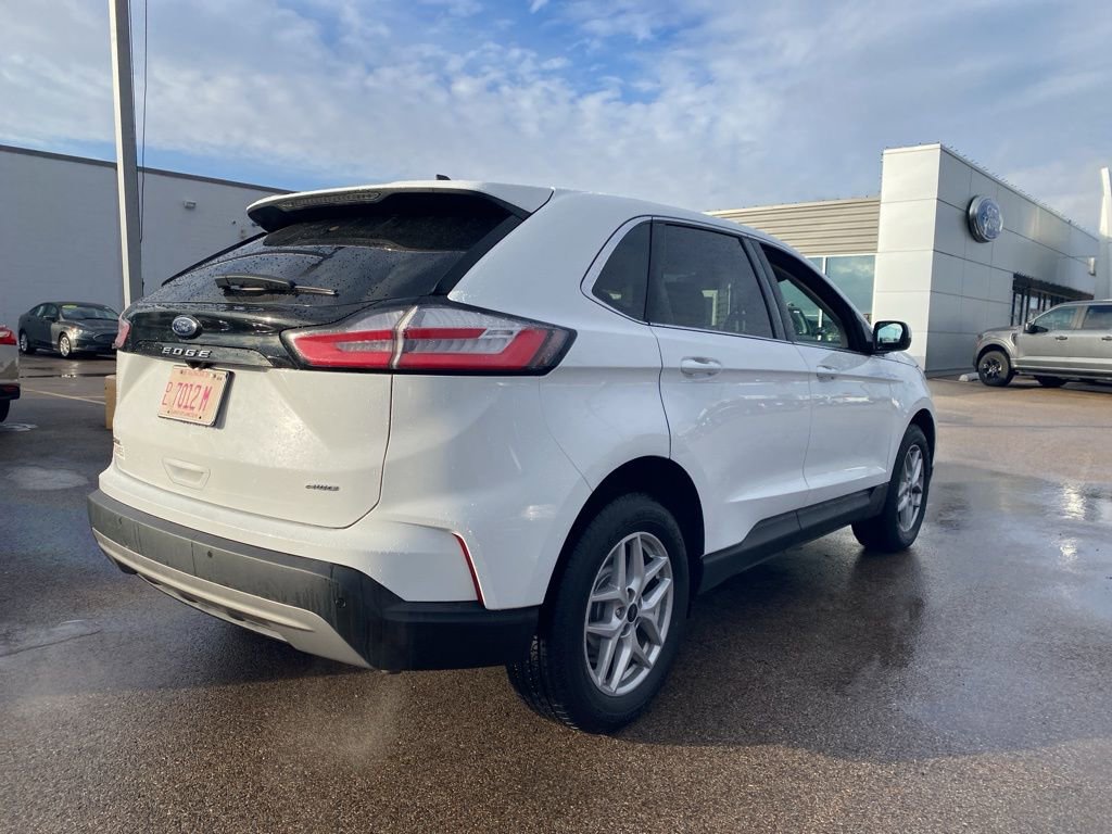 Certified 2024 Ford Edge SEL image 8