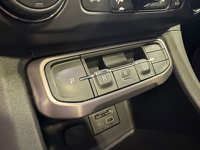 Used 2020 GMC Acadia AT4 w/ Trailering Package AWD/4WD image 15