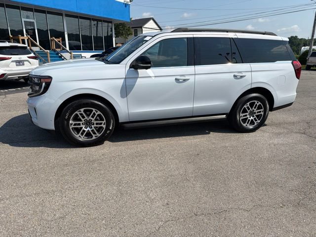 Certified 2025 Ford Expedition Active RWD image 16