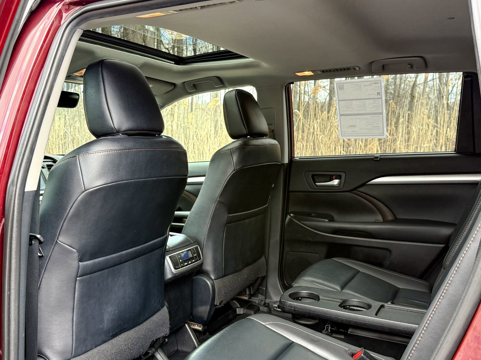 Used 2019 Toyota Highlander XLE AWD/4WD image 20