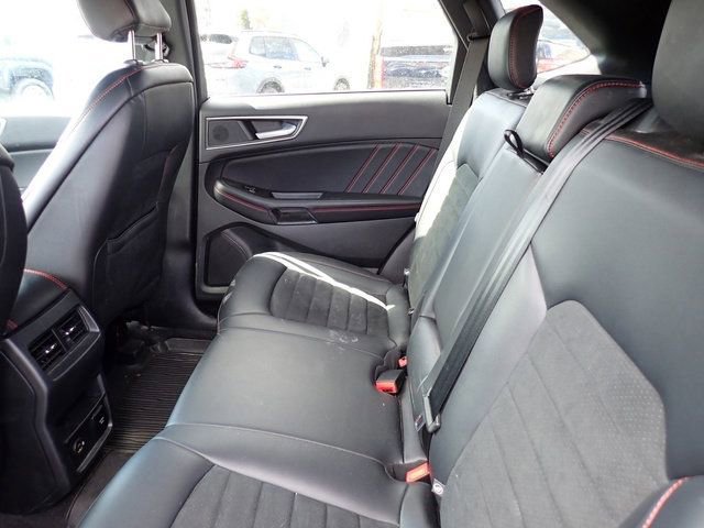 Certified 2022 Ford Edge ST-Line image 11