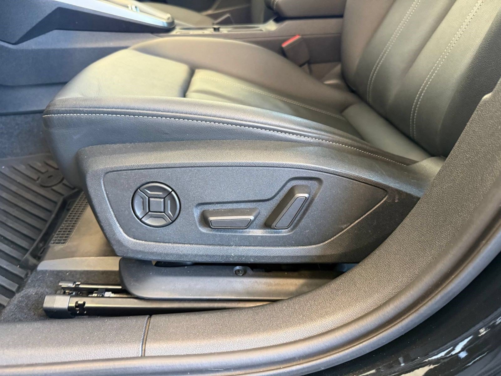 Used 2023 Audi A3 2.0T Premium w/ Convenience Package FWD image 15
