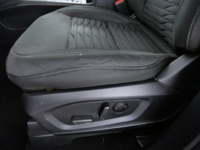 Certified 2020 Ford Explorer XLT w/ Comfort Package AWD/4WD image 16
