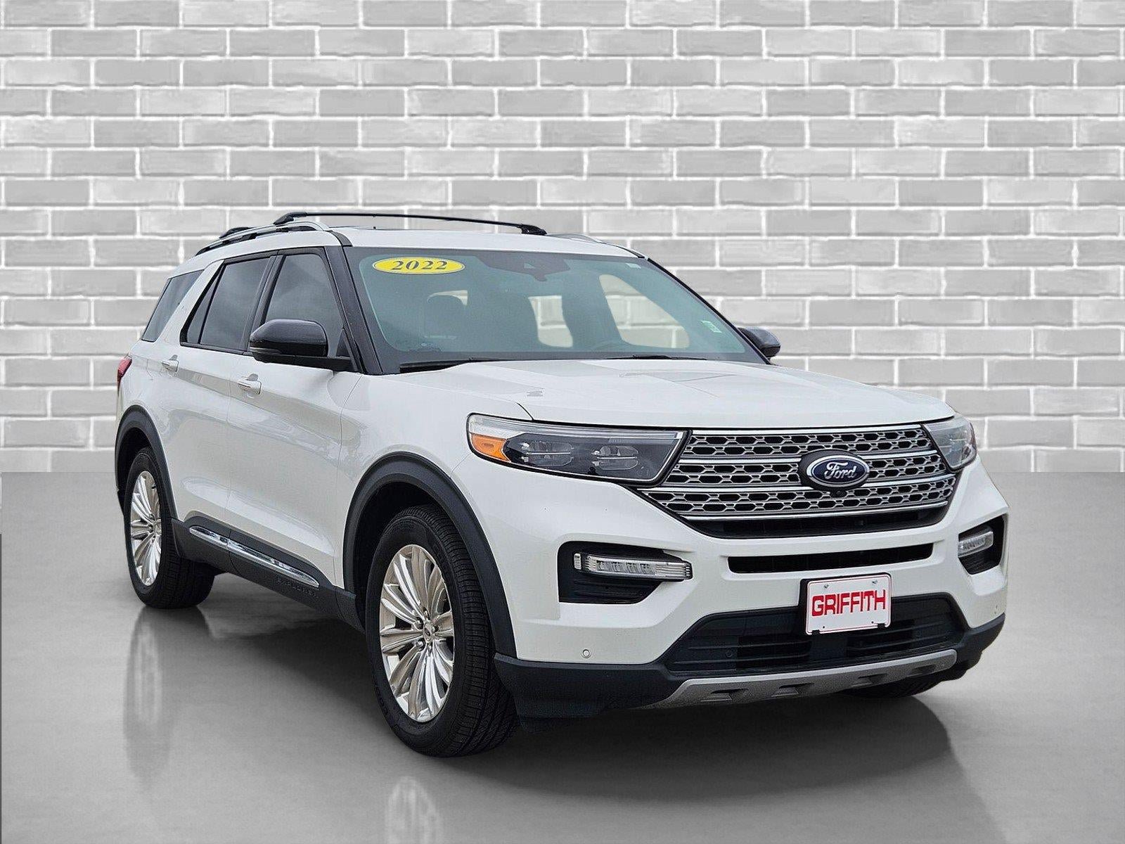 Certified 2022 Ford Explorer Limited w/ Equipment Group 301A RWD image 3