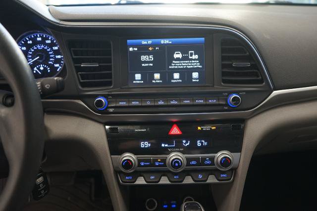 Used 2020 Hyundai Elantra SEL FWD image 24