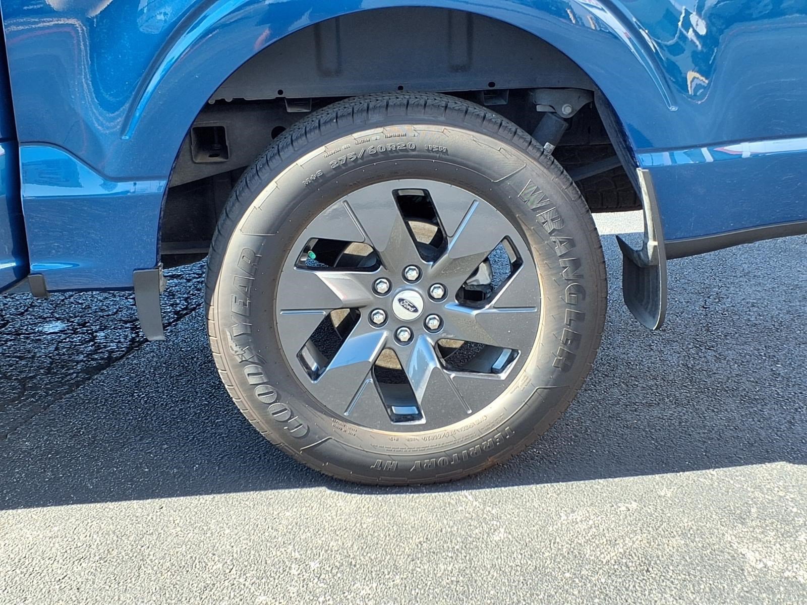 Certified 2025 Ford F150 STX w/ Equipment Group 200A RWD image 9
