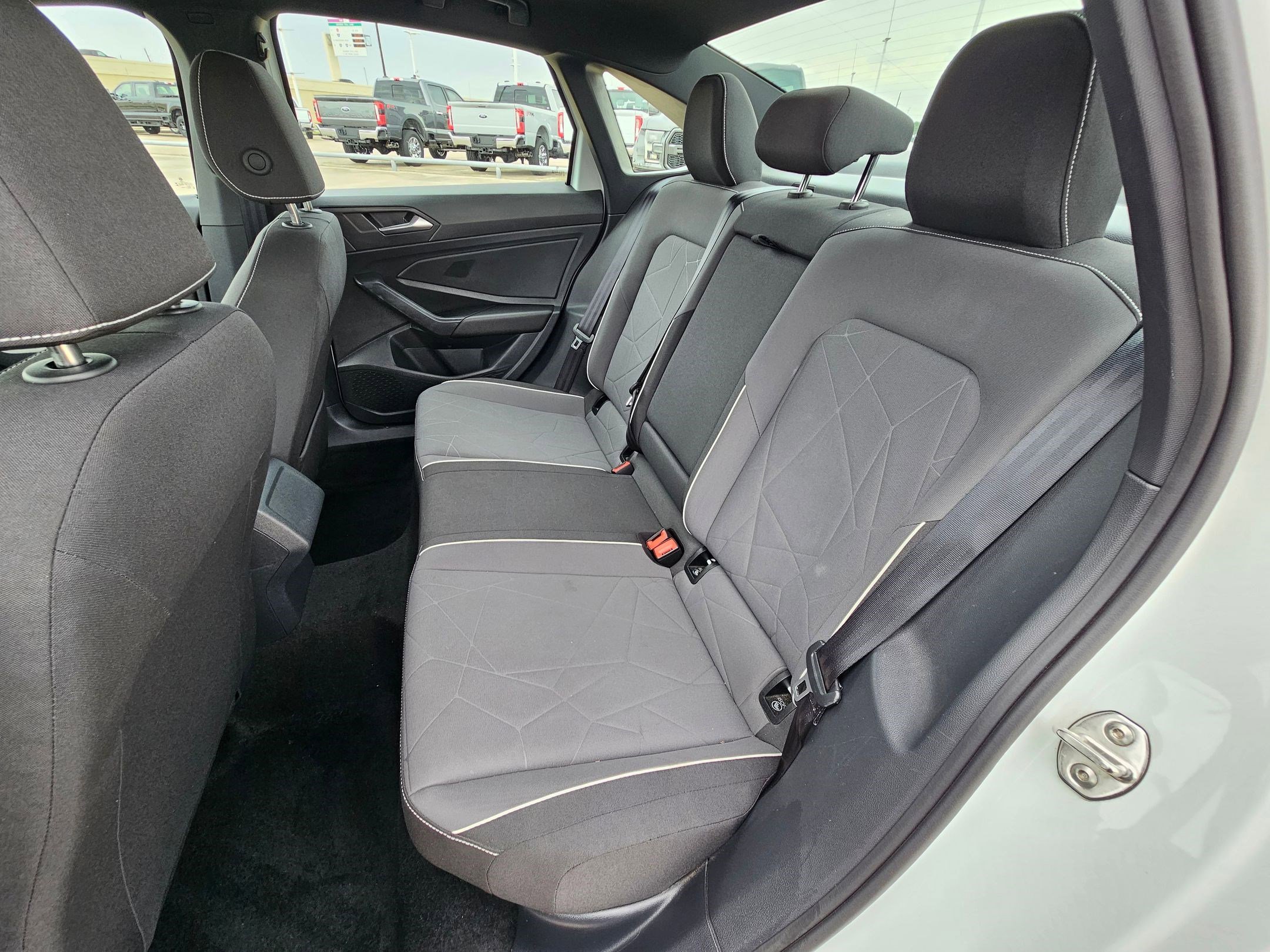 Used 2025 Volkswagen Jetta Sport FWD image 25