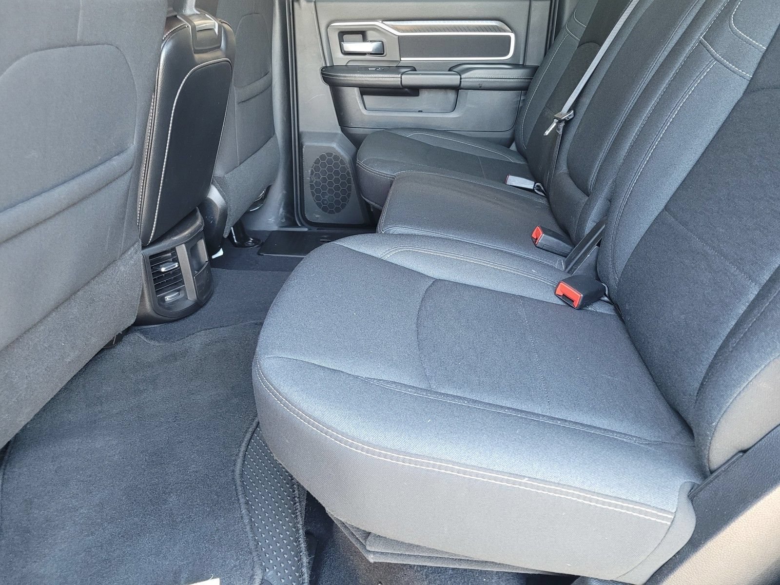 Used 2025 RAM 2500 Big Horn AWD/4WD image 10