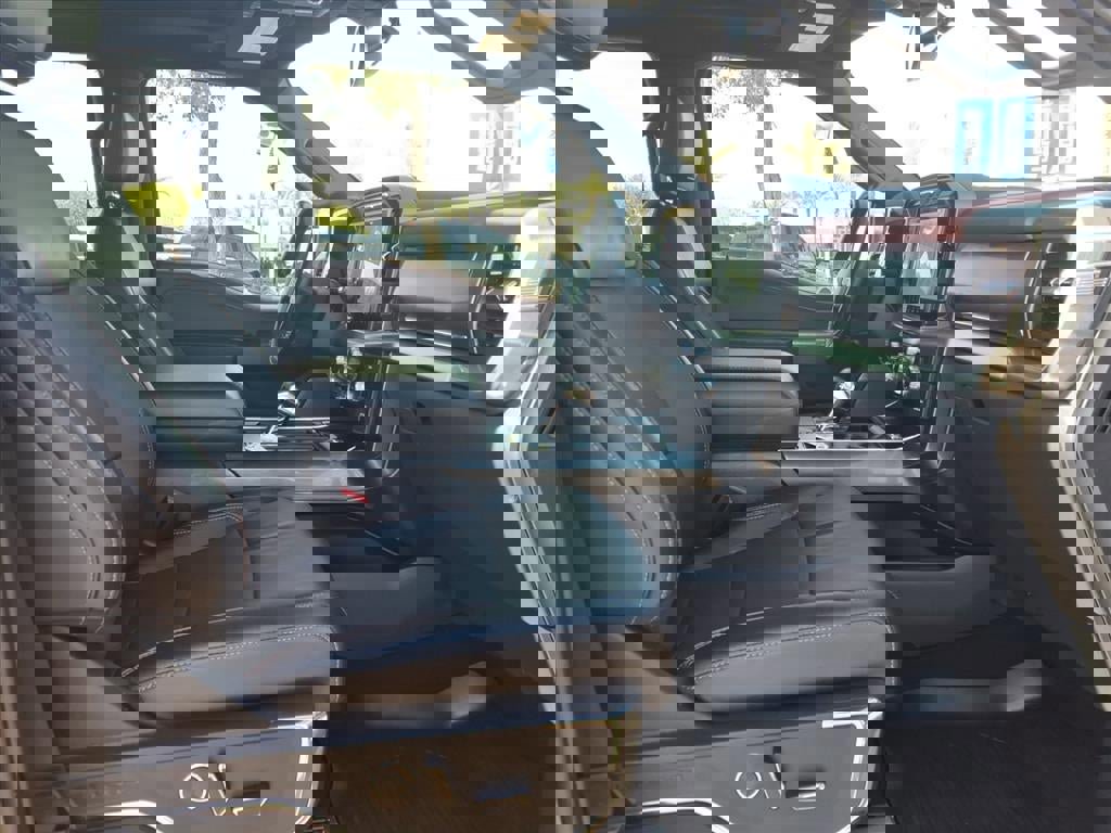 Certified 2023 Ford F150 Lariat w/ Equipment Group 502A High image 11