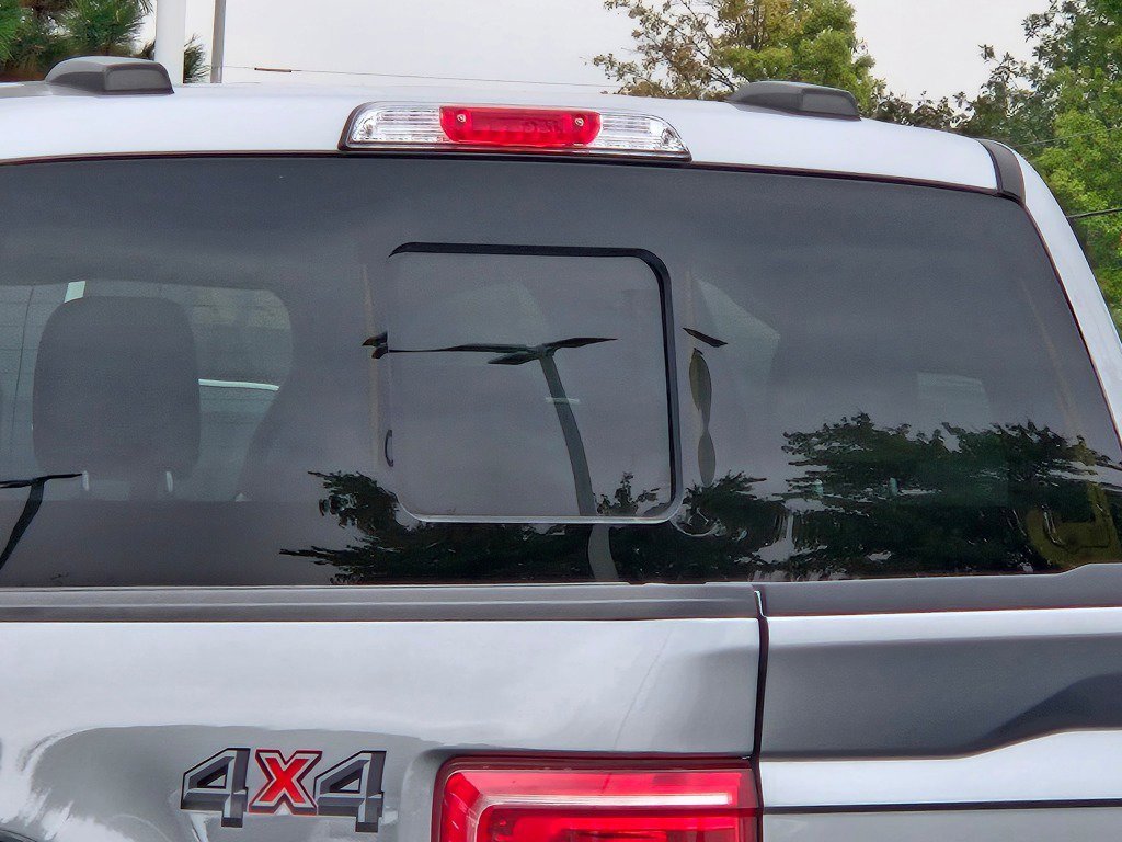 Certified 2022 Ford F150 XLT w/ Equipment Group 302A High image 13