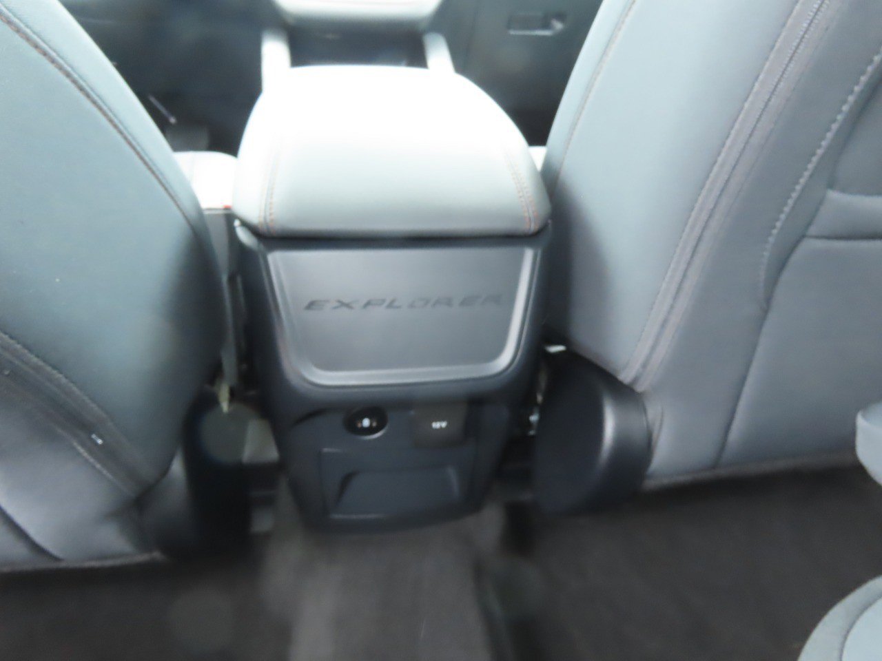 Certified 2025 Ford Explorer Active RWD image 23