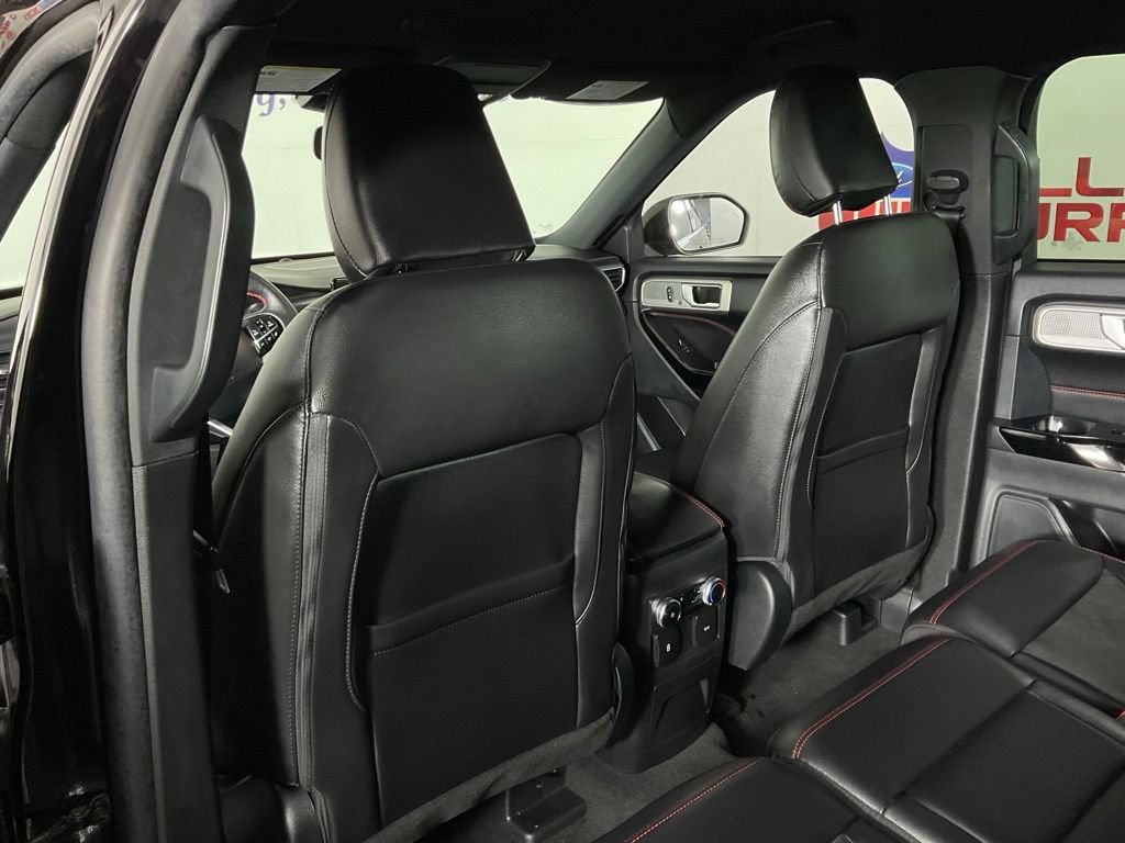 Certified 2023 Ford Explorer ST-Line AWD/4WD image 15