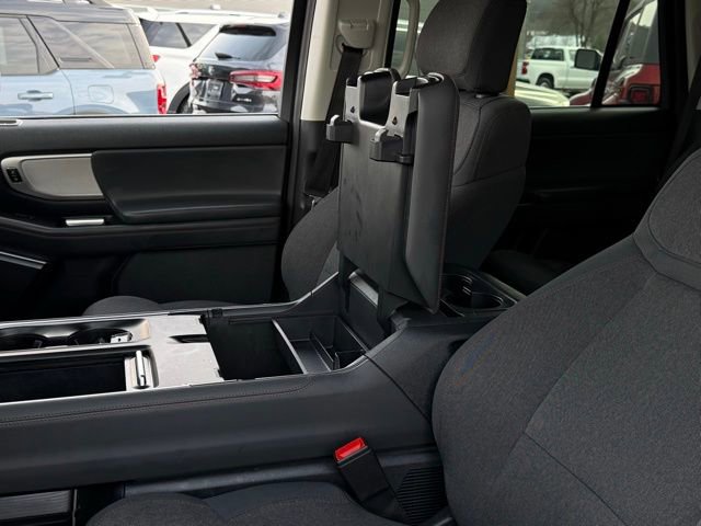 Certified 2025 Ford Expedition Active image 32