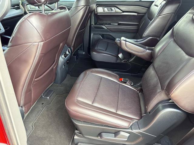 Certified 2026 Ford Explorer Platinum RWD image 16
