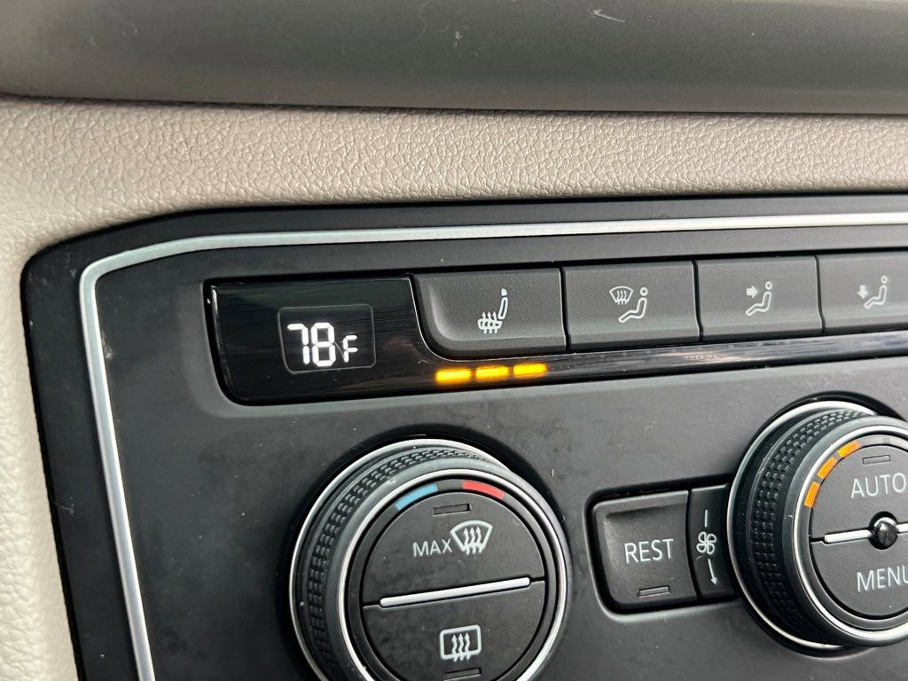 Used 2019 Volkswagen Atlas SE w/ Panoramic Sunroof Package image 30