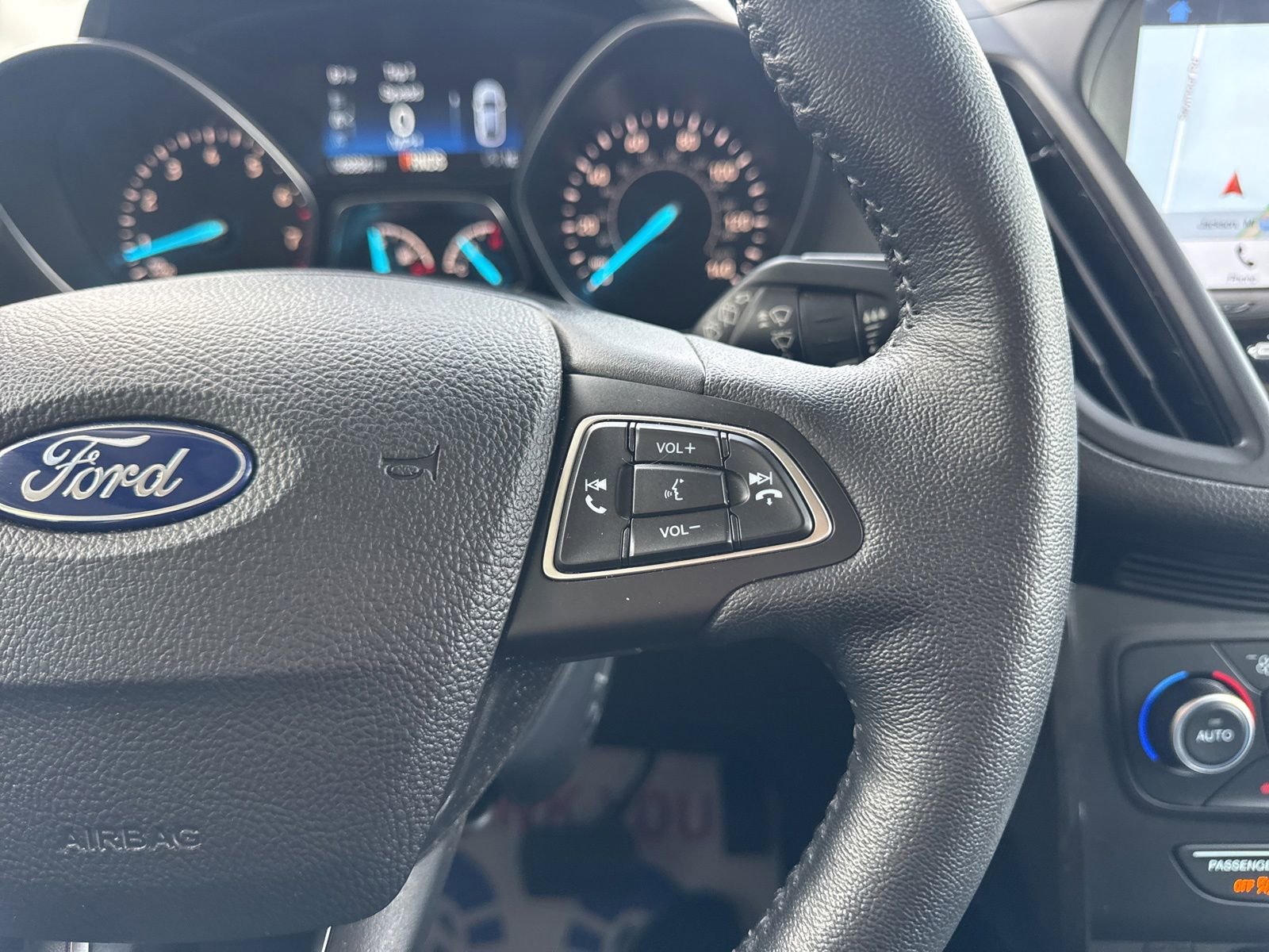 Certified 2018 Ford Escape Titanium AWD/4WD image 30