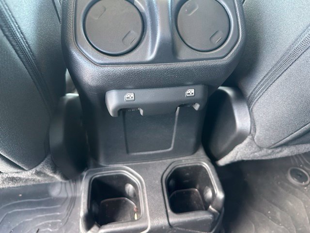 Used 2022 Jeep Gladiator Sport AWD/4WD image 12