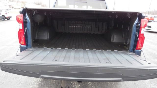 Used 2022 Chevrolet Silverado 1500 ZR2 w/ Technology Package image 29
