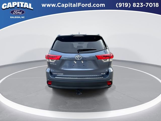 Used 2019 Toyota Highlander XLE image 5