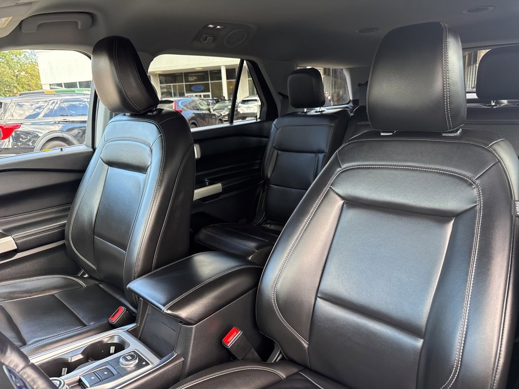 Certified 2022 Ford Explorer XLT w/ Equipment Group 202A image 21