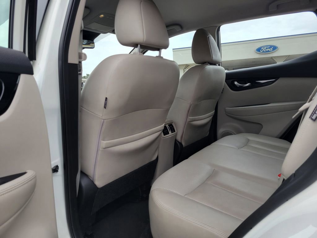 Used 2022 Nissan Rogue Sport SL image 14