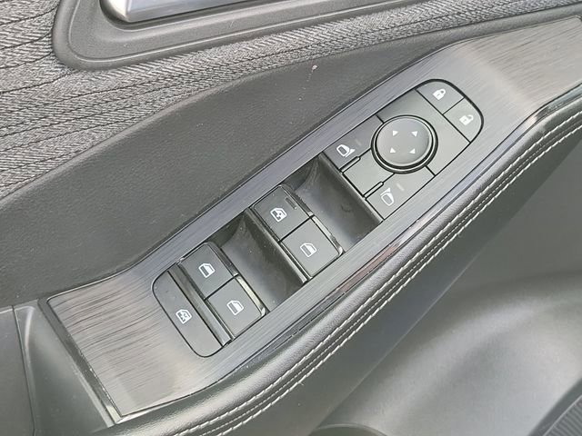 Used 2023 Nissan Rogue SV image 19