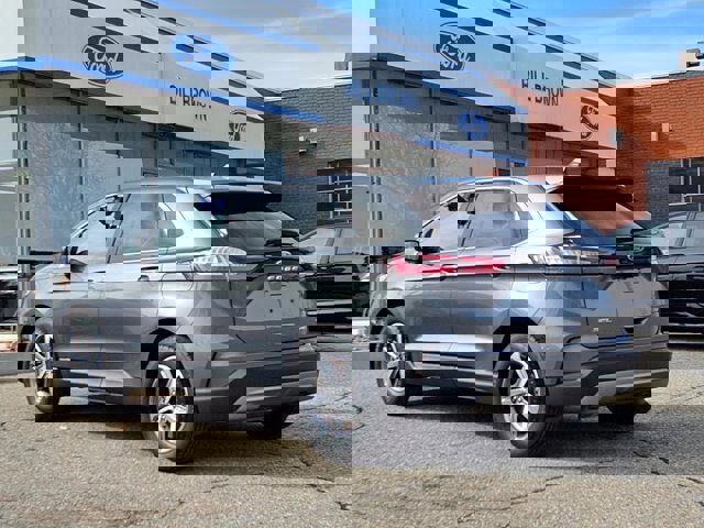 Certified 2023 Ford Edge SEL w/ Convenience Package image 3