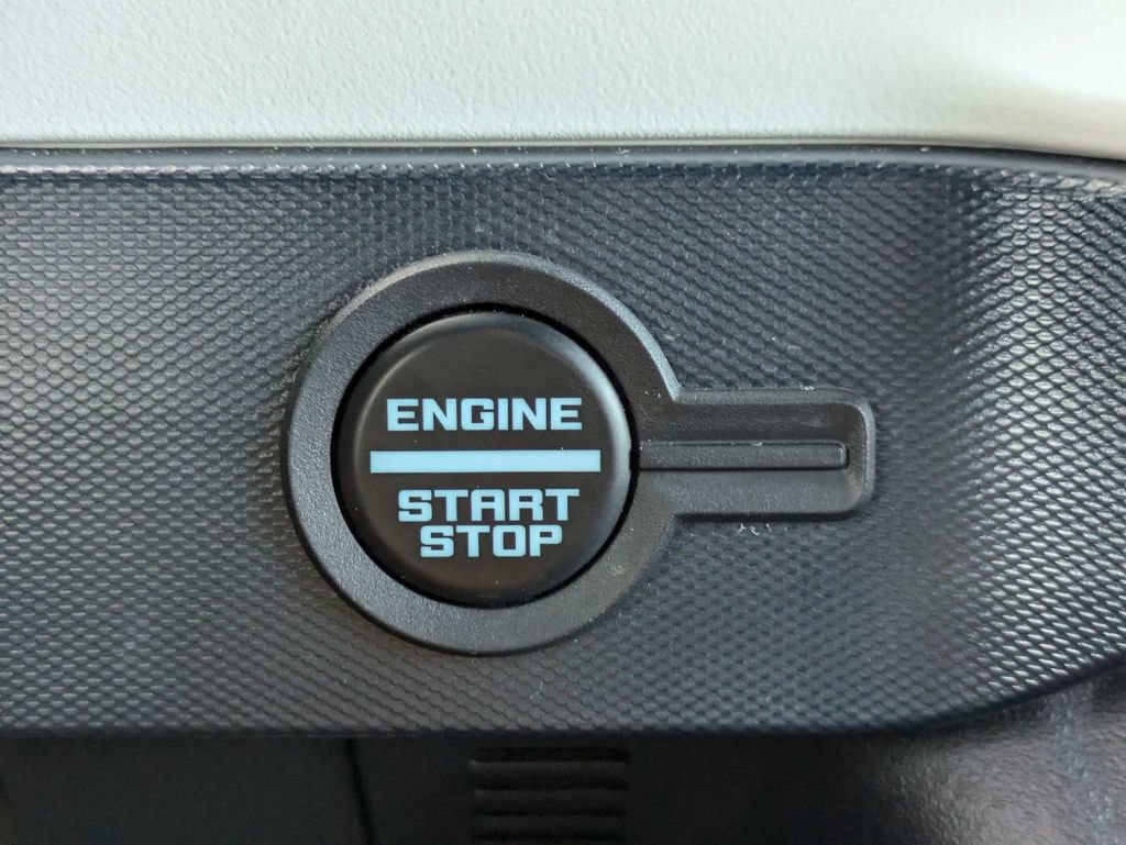 Certified 2023 Ford Bronco Heritage Edition AWD/4WD image 30