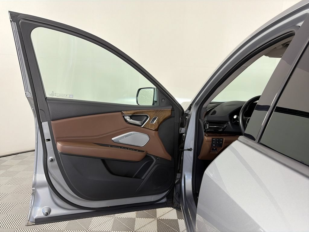 Used 2019 Acura RDX w/ Advance Package AWD/4WD image 10