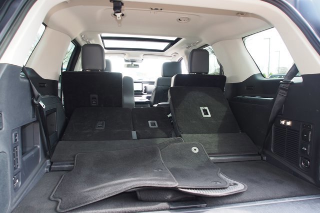 Certified 2025 Ford Expedition Active image 18