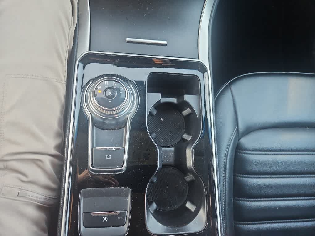 Certified 2019 Ford Edge SEL w/ Equipment Group 201A FWD image 18