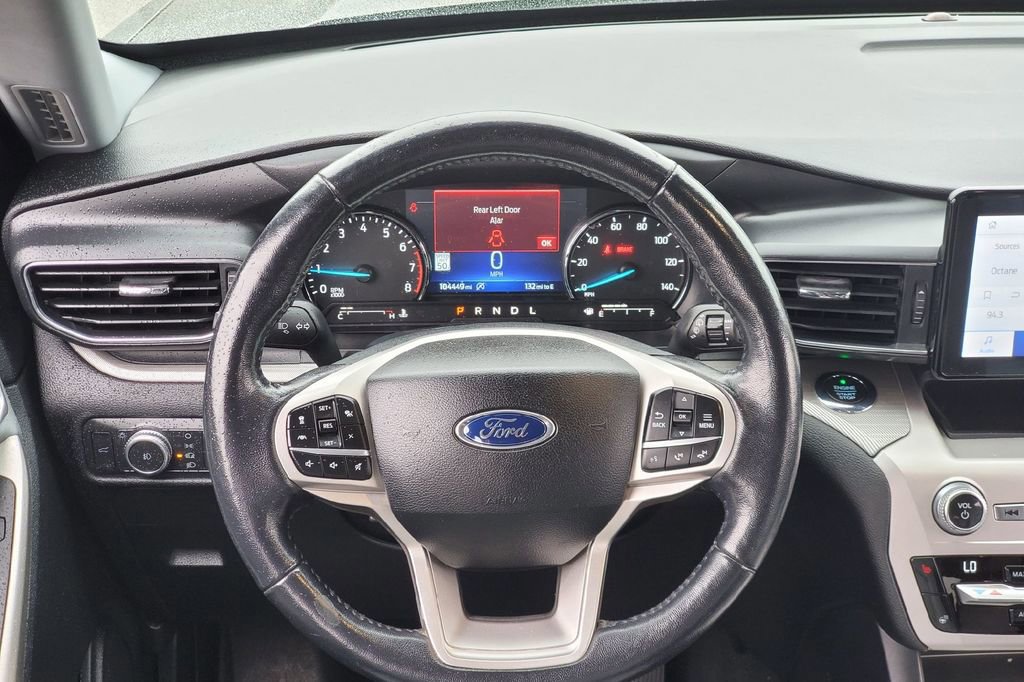 Certified 2021 Ford Explorer XLT w/ Equipment Group 202A RWD image 25