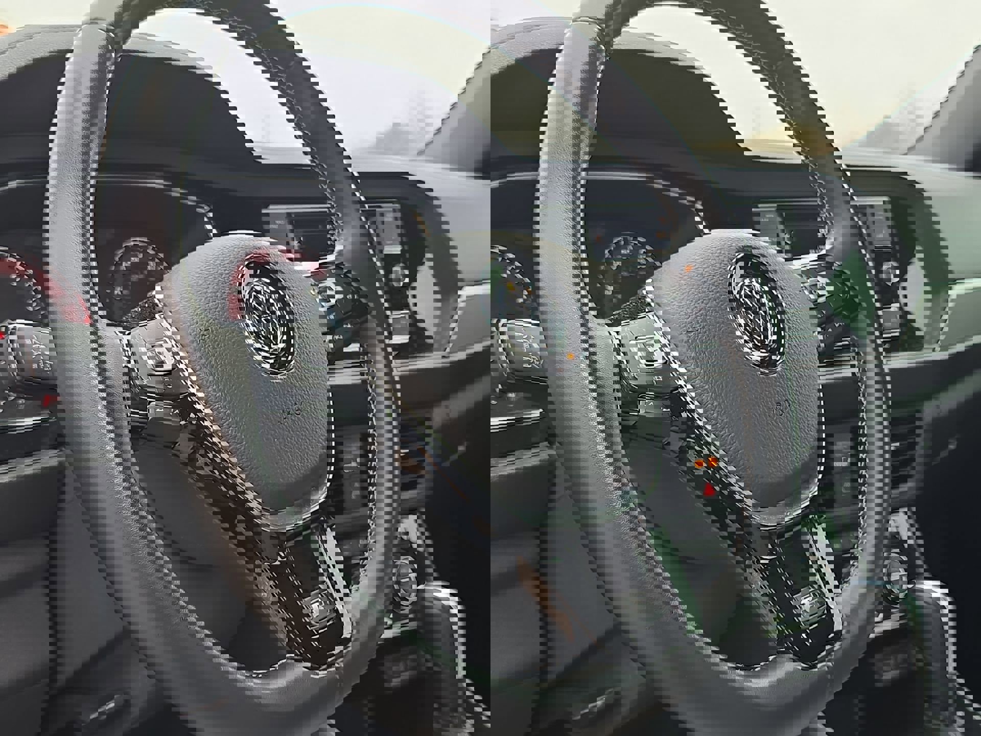 Used 2020 Volkswagen Jetta R-Line image 13