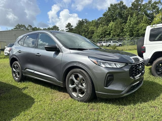 Certified 2023 Ford Escape ST-Line w/ Tech Pack #1 FWD image 7